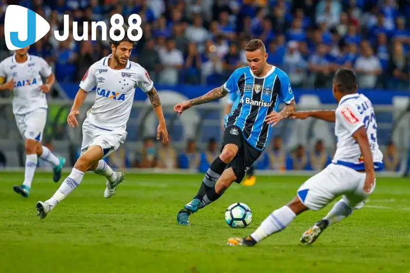 Trận đấu dự kiến sẽ diễn ra với thế trận vô cùng căng thẳng Trận đấu dự kiến sẽ diễn ra với thế trận vô cùng căng thẳng